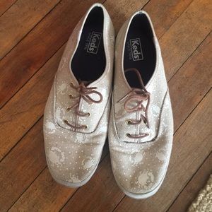 Size 11 Keds - crabs